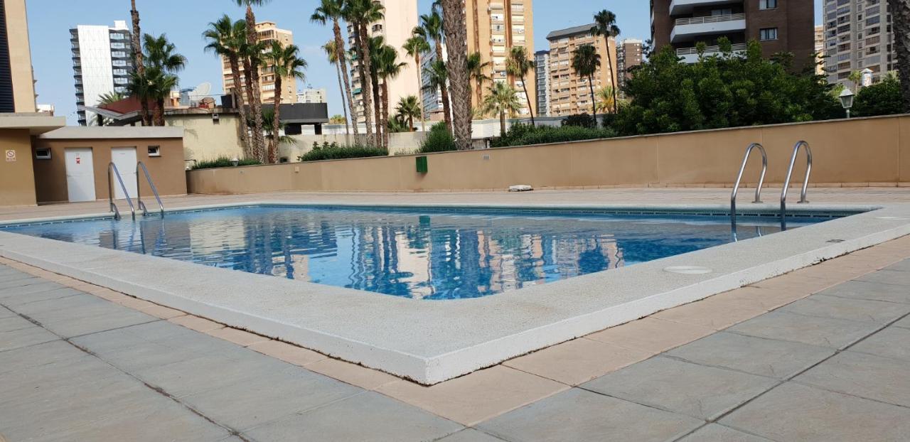 Junto Playa Levante con terraza Chill-Out-2 WCs-A ESTRENAR Gemelos 23 Benidorm Exterior foto