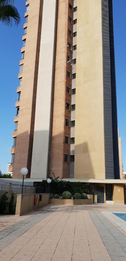 Junto Playa Levante con terraza Chill-Out-2 WCs-A ESTRENAR Gemelos 23 Benidorm Exterior foto
