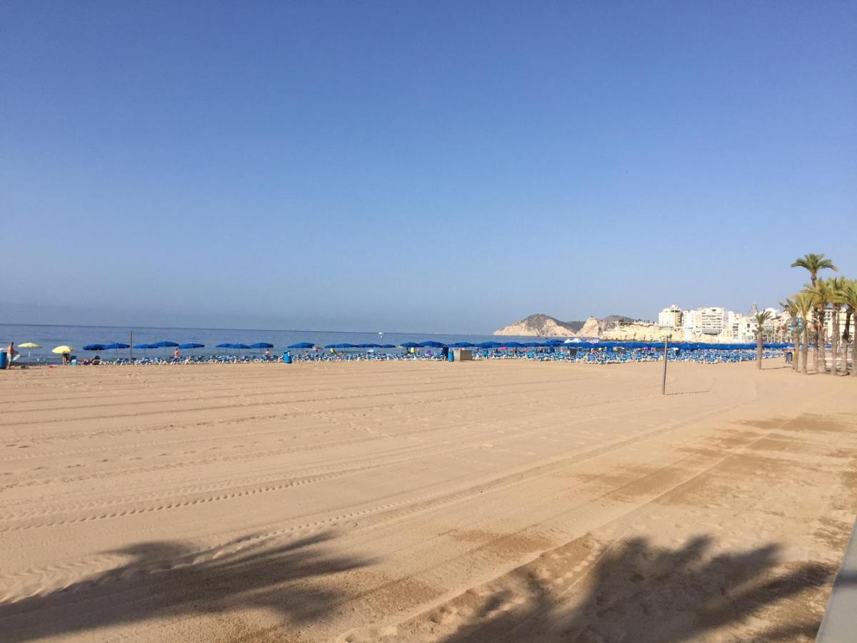 Junto Playa Levante con terraza Chill-Out-2 WCs-A ESTRENAR Gemelos 23 Benidorm Exterior foto