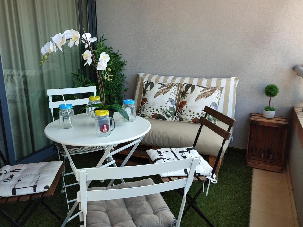 Junto Playa Levante con terraza Chill-Out-2 WCs-A ESTRENAR Gemelos 23 Benidorm Exterior foto