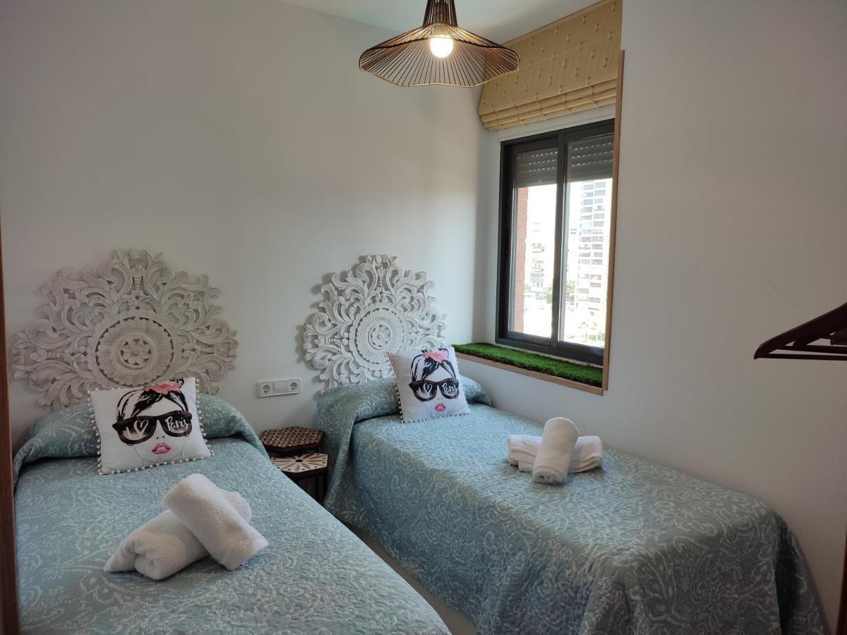 Junto Playa Levante con terraza Chill-Out-2 WCs-A ESTRENAR Gemelos 23 Benidorm Exterior foto