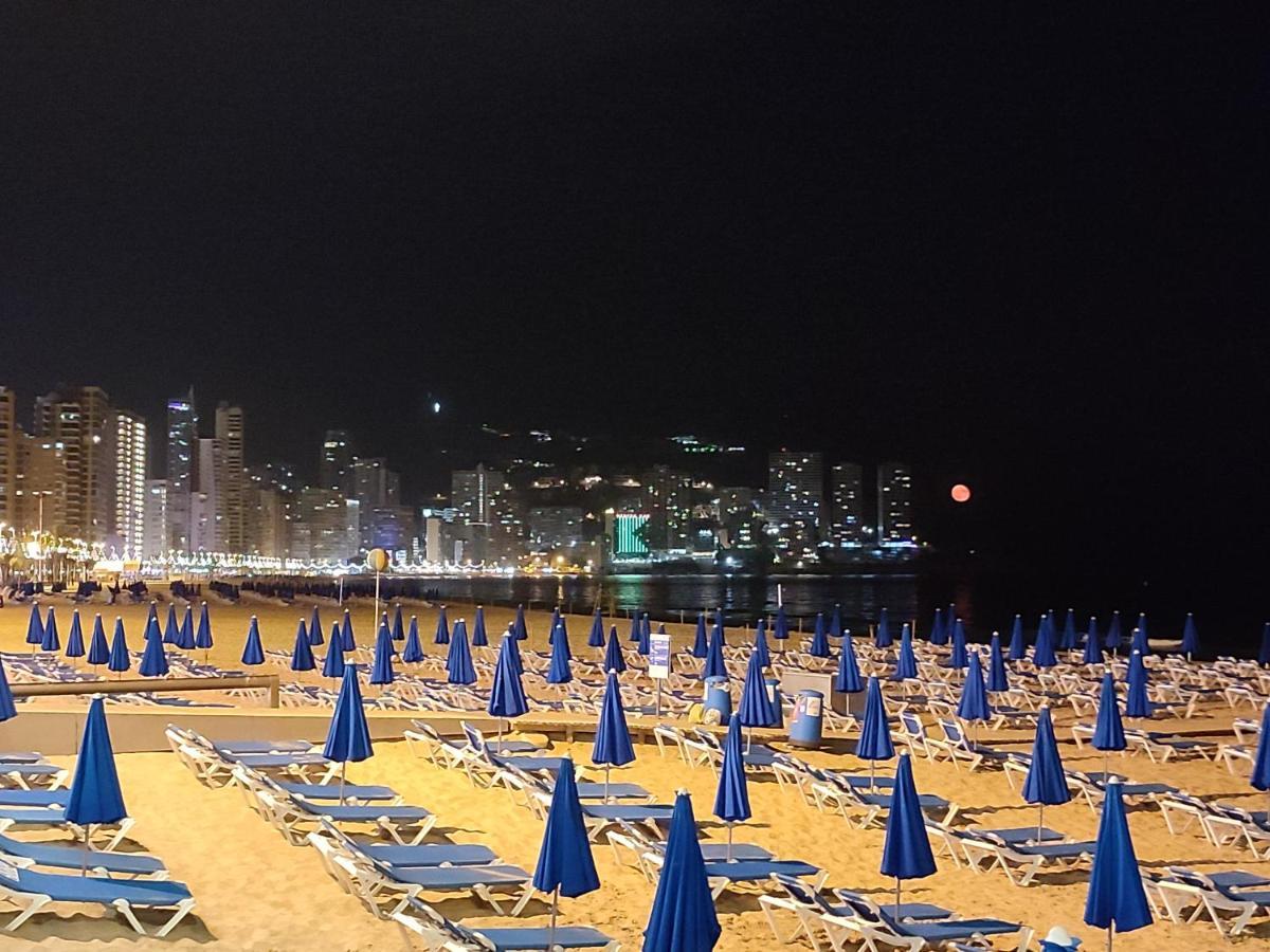 Junto Playa Levante con terraza Chill-Out-2 WCs-A ESTRENAR Gemelos 23 Benidorm Exterior foto